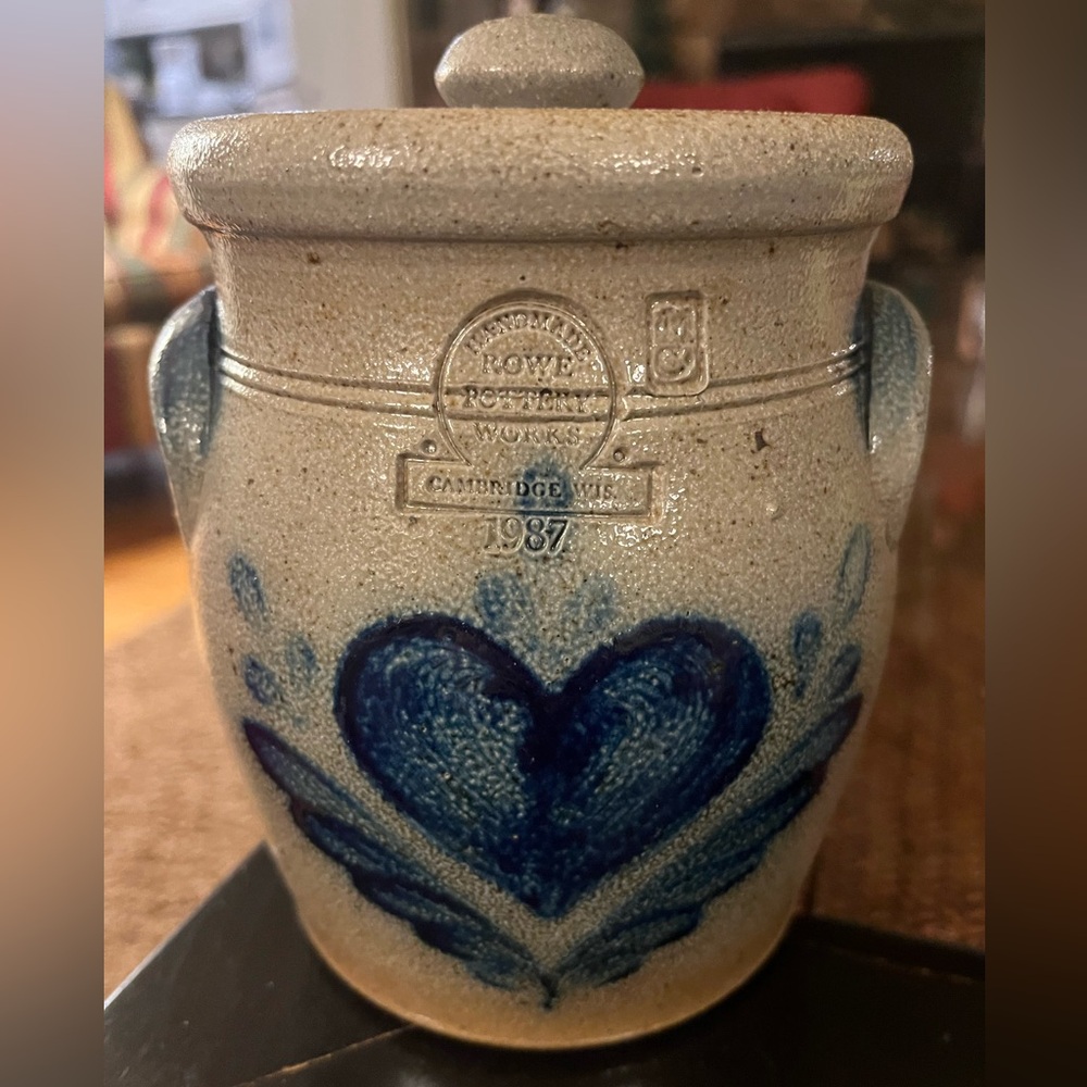 Rowe Pottery Works Pot